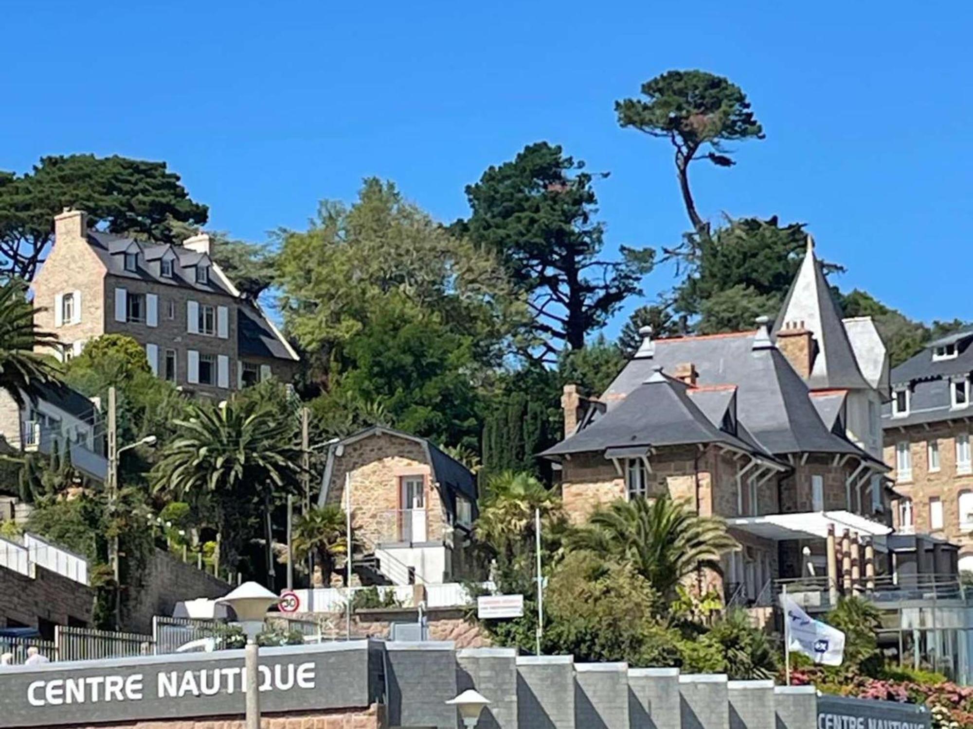 Perros-guirec, 2 Pièces, 4 Personnes - Fr-1-542-49 *